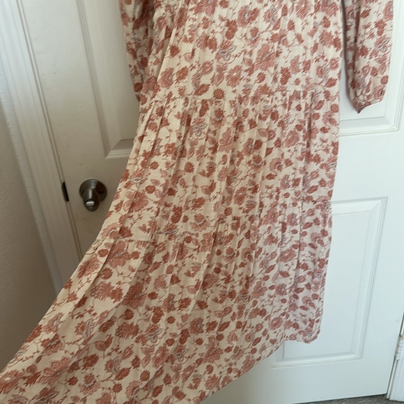 Universal Thread tiered floral maxi dress - Picture 6 of 6